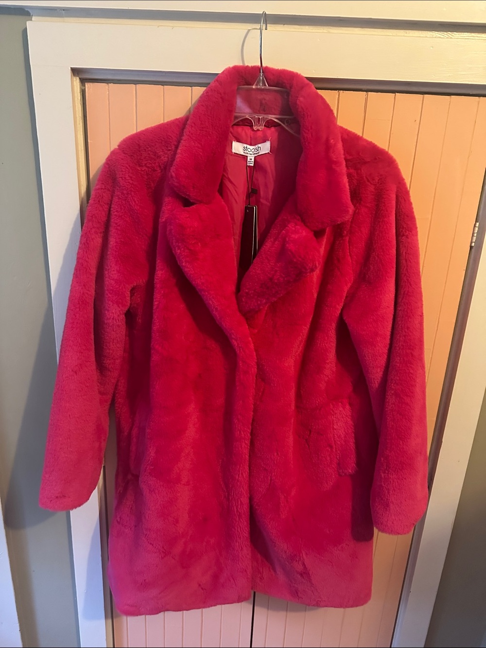 NWT Stoosh fuchsia pink size medium faux fur coat